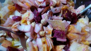 Rote-Beete-Salat mit Chicorée