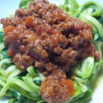 Zucchini-Spaghetti Bolognese