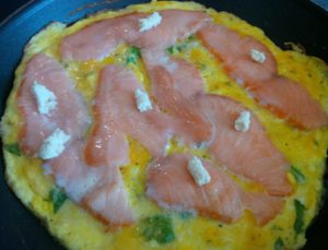 Omelette mit Lachs und Meerettich